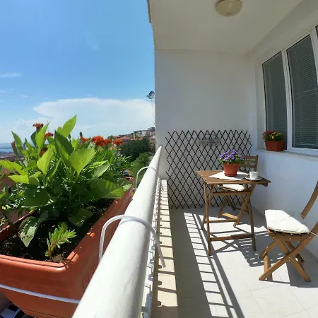 In St. With Terrace Appartamento Sveti Vlas