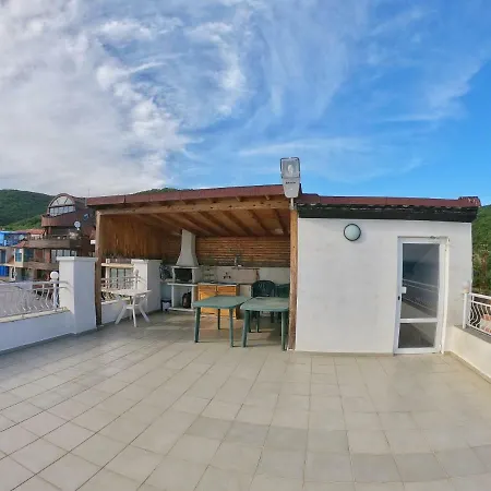 Апартаменты In St. With Terrace
