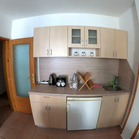 In St. With Terrace Апартаменты Свети-Влас